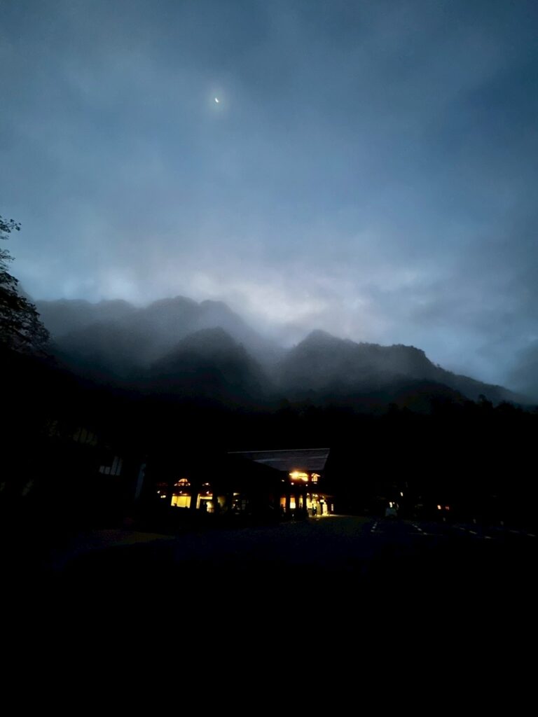 夜明けの上高地